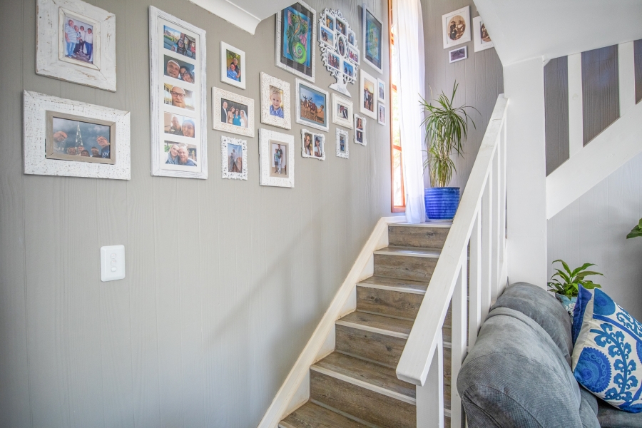 1 Bedroom Property for Sale in The Coves North West